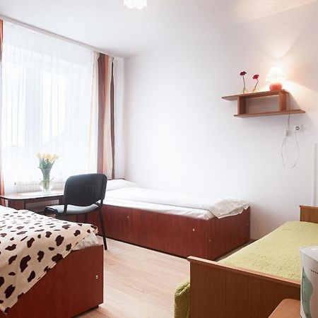 Pod Arkadami Hotel Darlowko Bagian luar foto