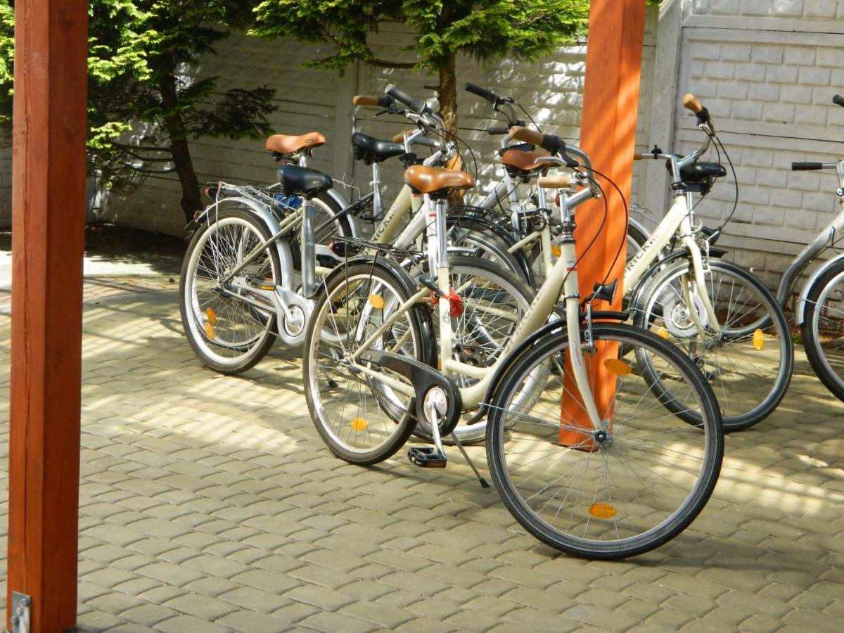 Pod Arkadami Hotel Darlowko Bagian luar foto