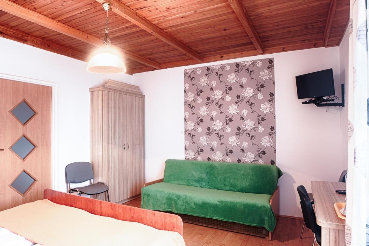 Pod Arkadami Hotel Darlowko Bagian luar foto