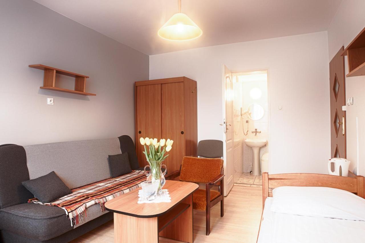 Pod Arkadami Hotel Darlowko Bagian luar foto
