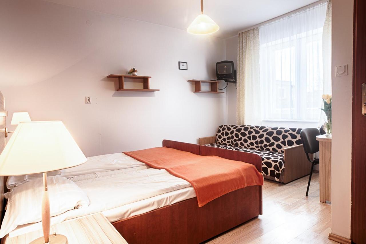 Pod Arkadami Hotel Darlowko Bagian luar foto